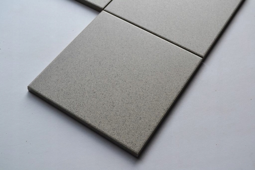 Gres płytka 20x20 12 mm przemysłowa garaż myjnia