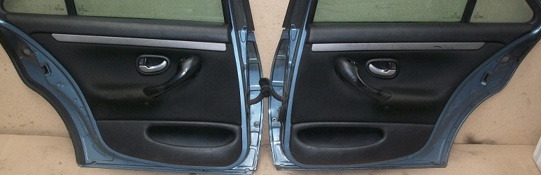 TAPICERKA BOCZEK DRZWI TYL PEUGEOT 406 SEDAN