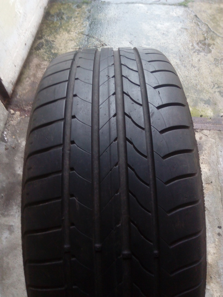 Goodyear Efficient Grip 225/45/18 Runflat