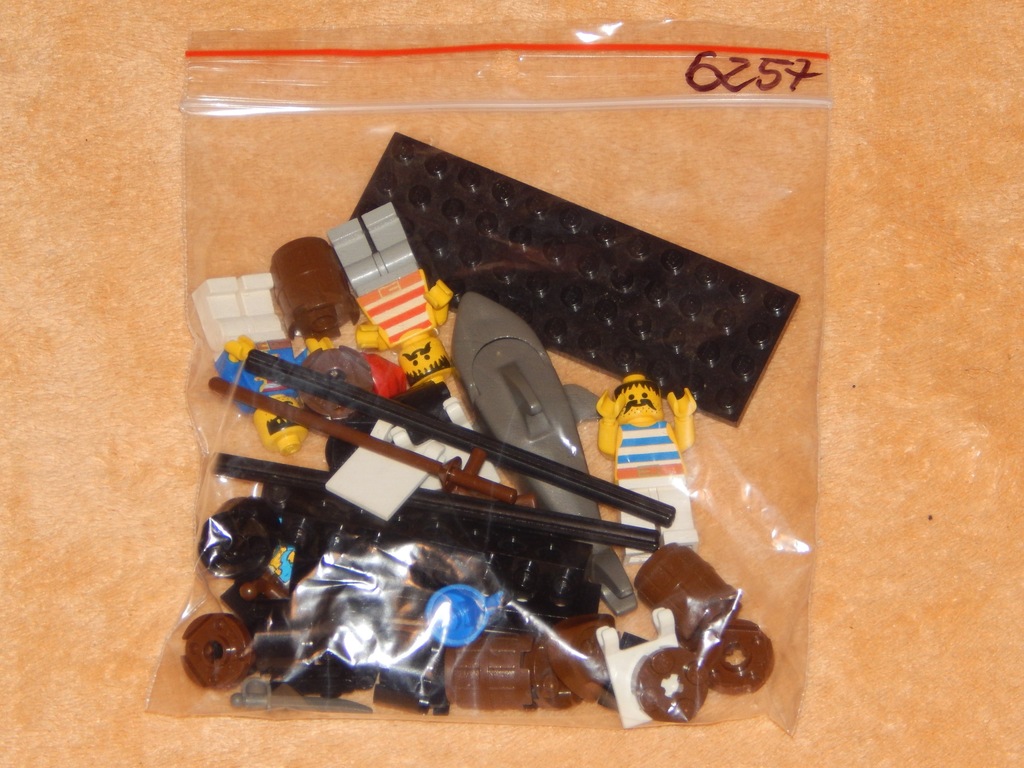 LEGO SET 6257 TRATWA PIRACI  OKAZJA