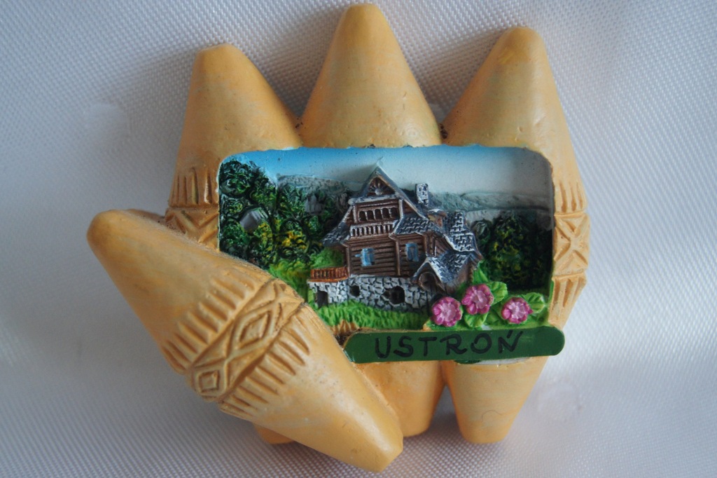 USTROŃ-widok,oscypki magnes na lodówkę 3D-nowy