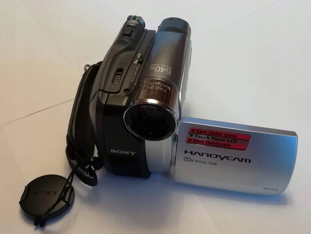 Poręczna kamera Sony DCR-HC23 miniDV z kablem Fire