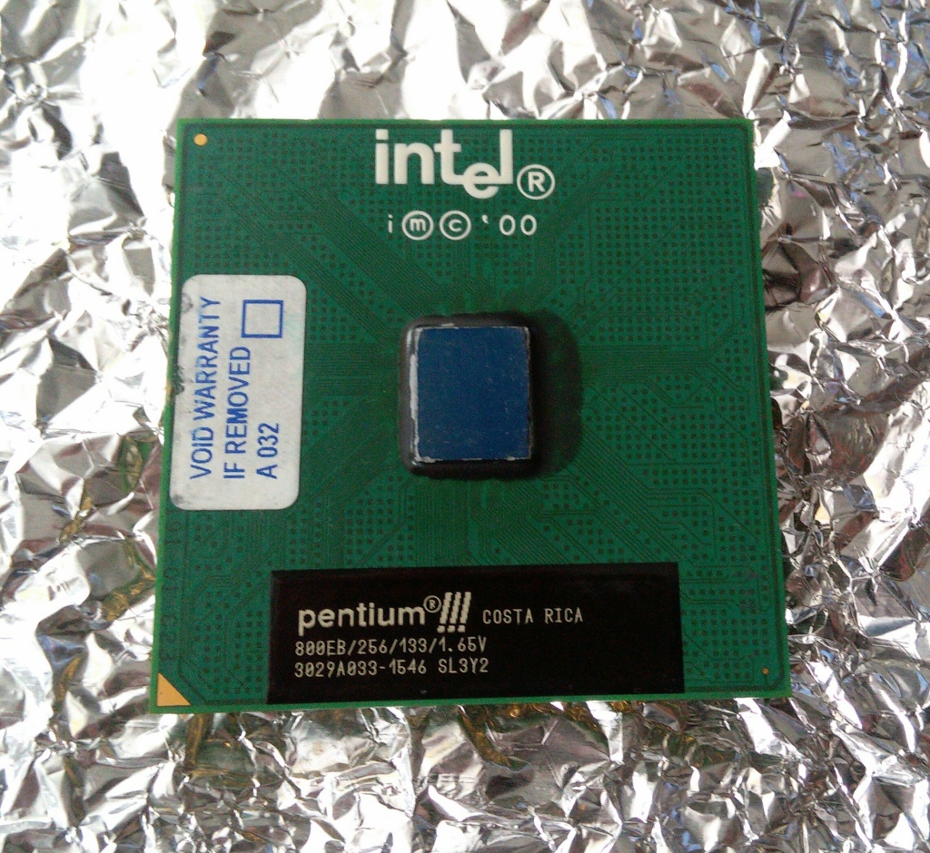 procesor Pentium III 800/256/133