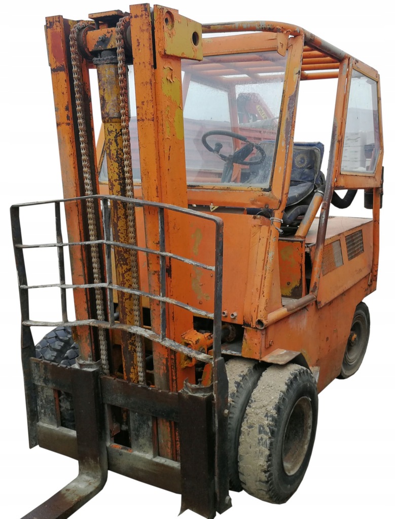 Wózek widłowy Bułgar Perkins DV1733 3,5T 3,3m