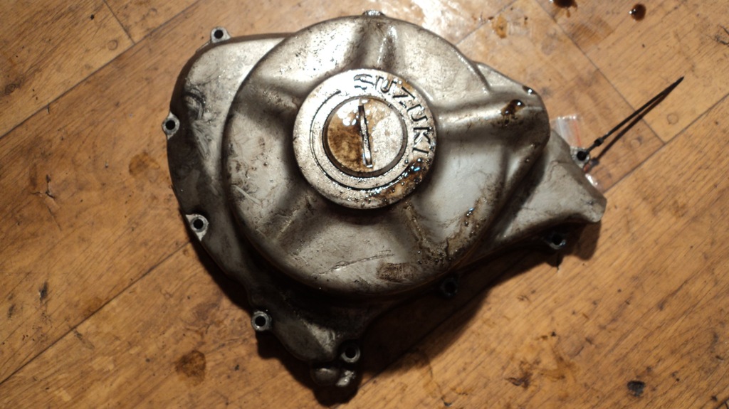 POKRYWA DEKIEL KAPA SILNIKA SUZUKI DR 650 600