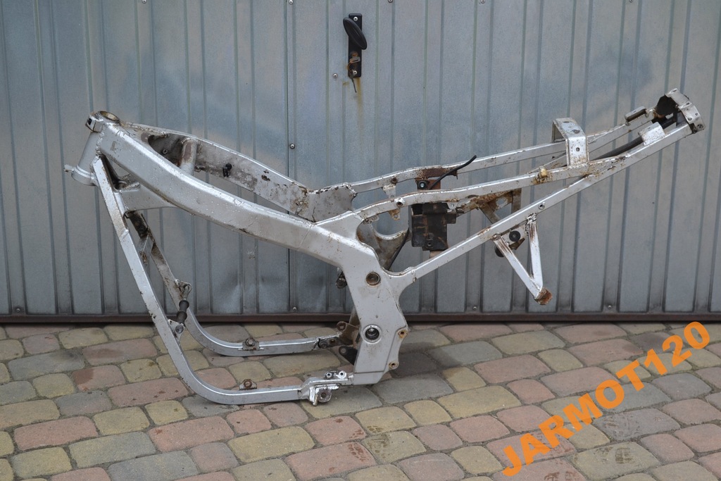 RAMA Z DOKUMENTACJĄ SUZUKI GS500  GS 500 E