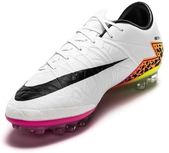 nike hypervenom superfly