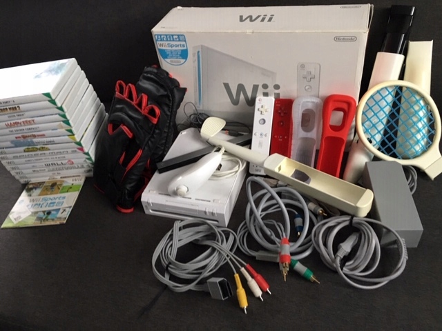 Konsola Nintendo Wii z 17 grami – mega zestaw