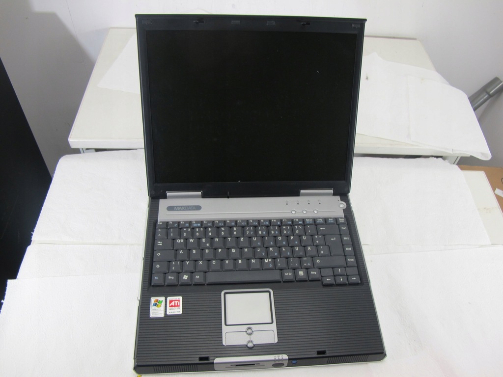 LAPTOP MAXDATA PRO 8100 IS PENT M 1,8 GHZ W427