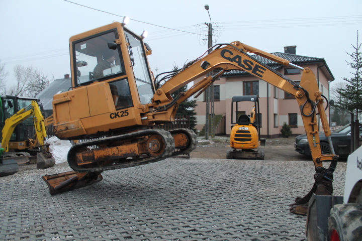 Minikoparka CASE CK25 mini-koparka JCB BOBCAT CAT