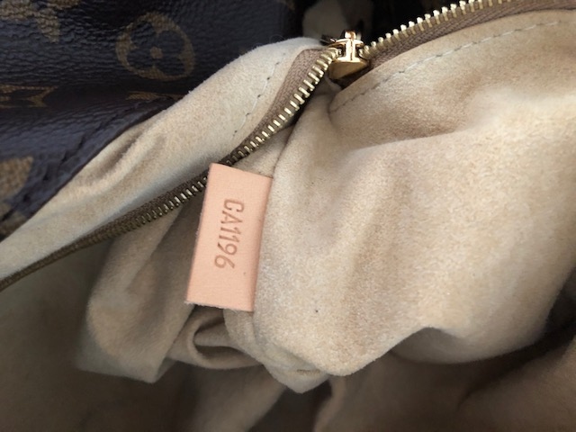 Louis Vuitton Petite Malle Bag - Vitkac shop online
