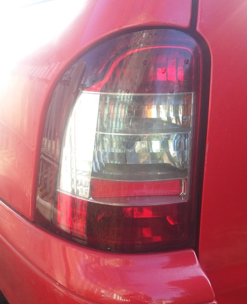 Lampy tylne MONDEO MK2 KOMBI TUNING