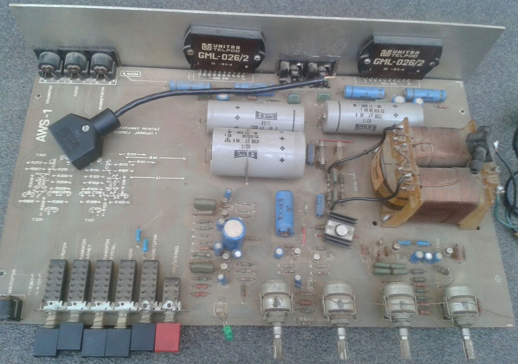 Wzmacniacz audio AWS-1