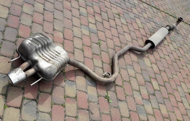 Układ wydechowy tłumik Saab 9-3 2.0T Turbo 209KM