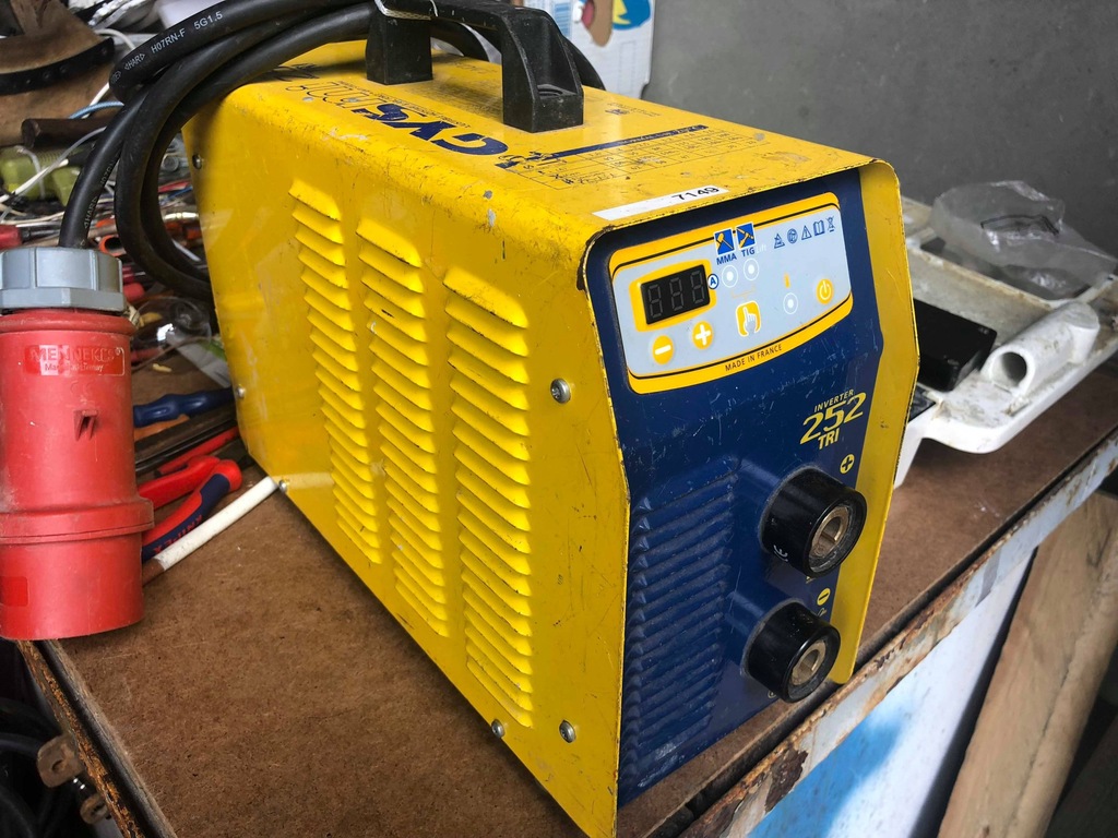 Spawarka elektrodowa GYS GYSMI 252 TRI MMA 251