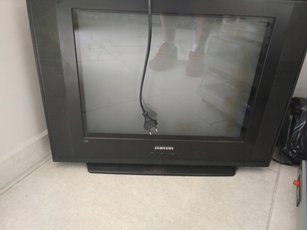Telewizor Samsung 21 cali CW 21Z453N