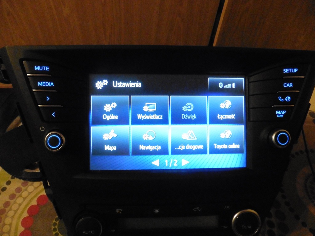Toyota avensis T29 T27 radio pod nawigacje 201517
