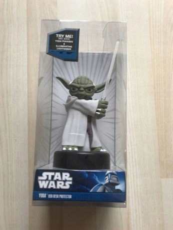 Yoda Strażnik biurka USB