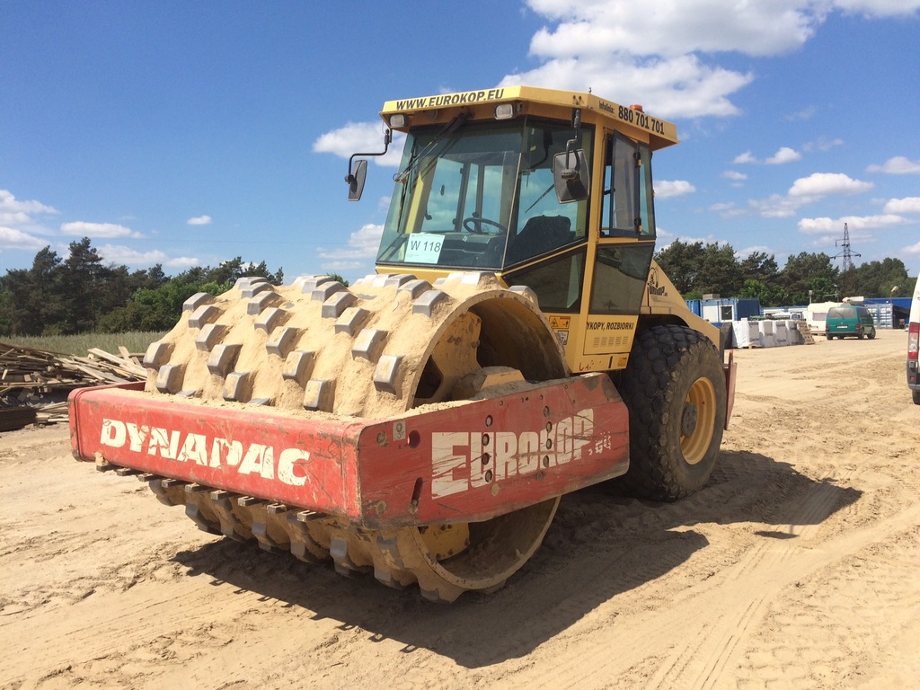 Dynapac CA302D Walec Stalowy Kołek