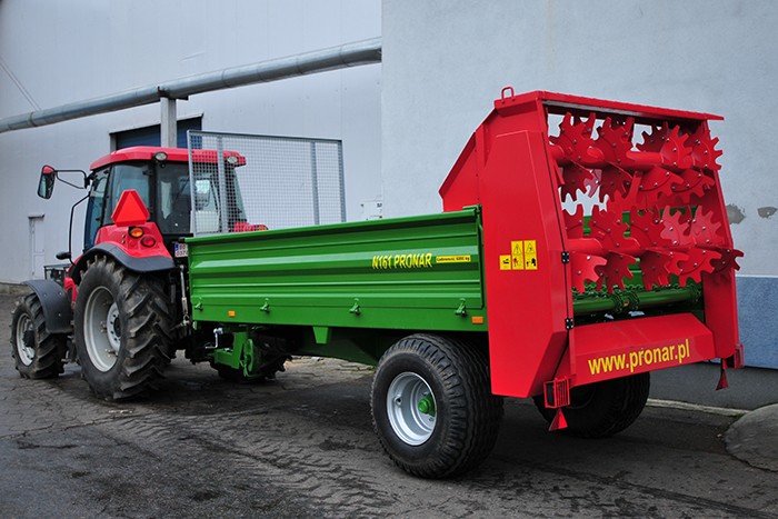 Rozrzutnik Obornika Jednoosiowy PRONAR N-161 6-ton