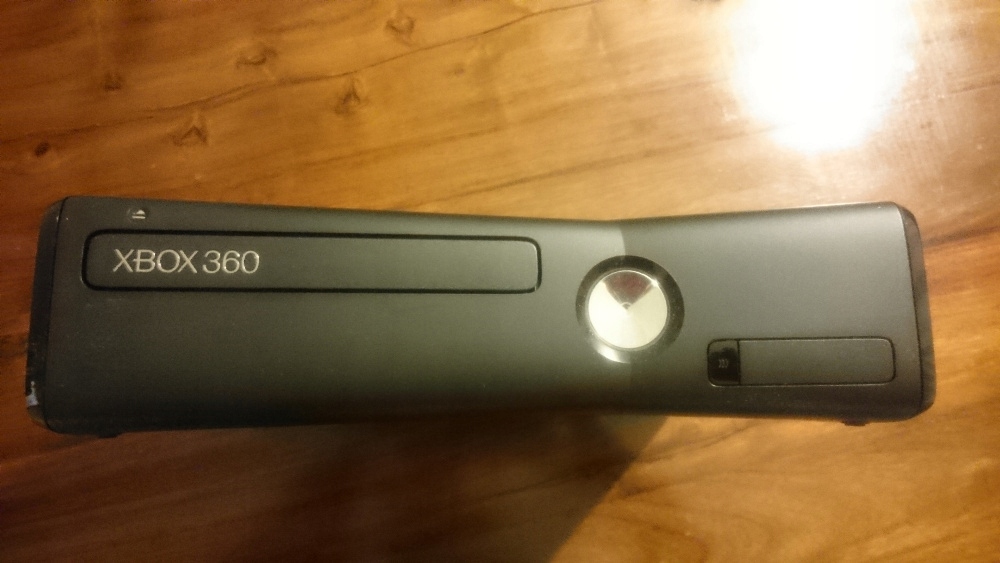 Xbox 360 Slim Kinect, 250 GB, pad, 5 gier