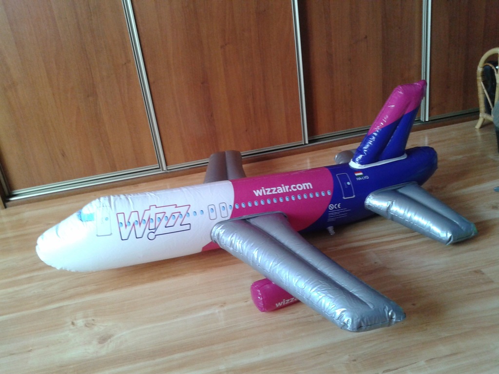 Duży samolot dmuchany Wizz Air - super prezent