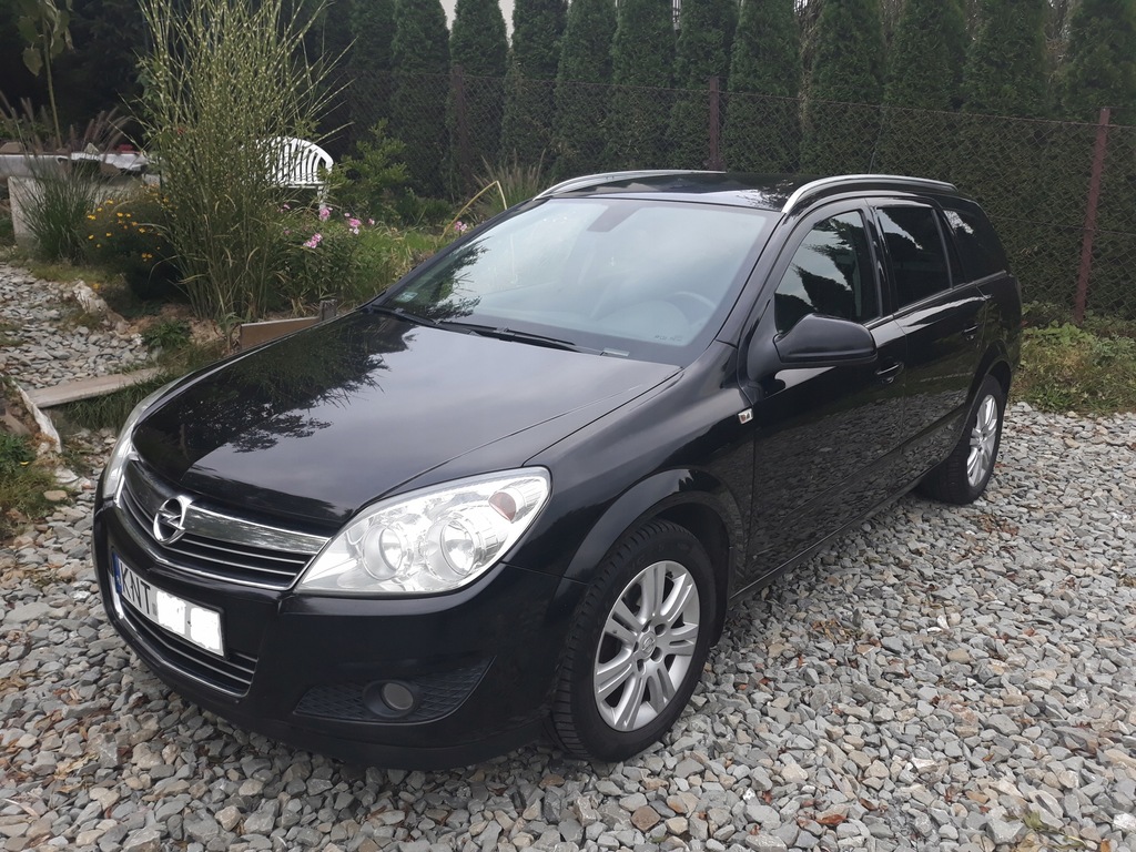 Opel Astra H kombi 2010r, skóra, kolorowa navi ...