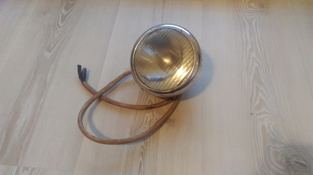 Lampa przednia ZZR Komar 230 231 