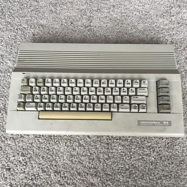 Commodore 64 - 7194386803 - oficjalne archiwum Allegro