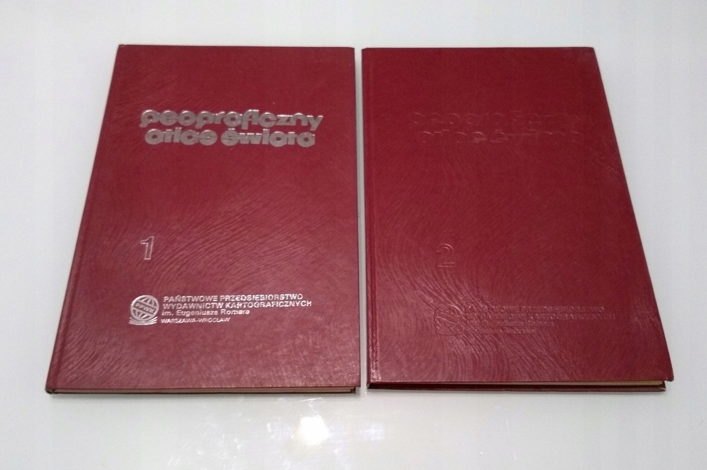 Atlas geograficzny PPWK, dwa tomy, twarda oprawa
