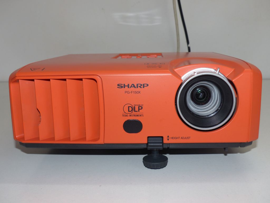PROJEKTOR RZUTNIK SHARP PG-F150X HD HDMI KINO DLP