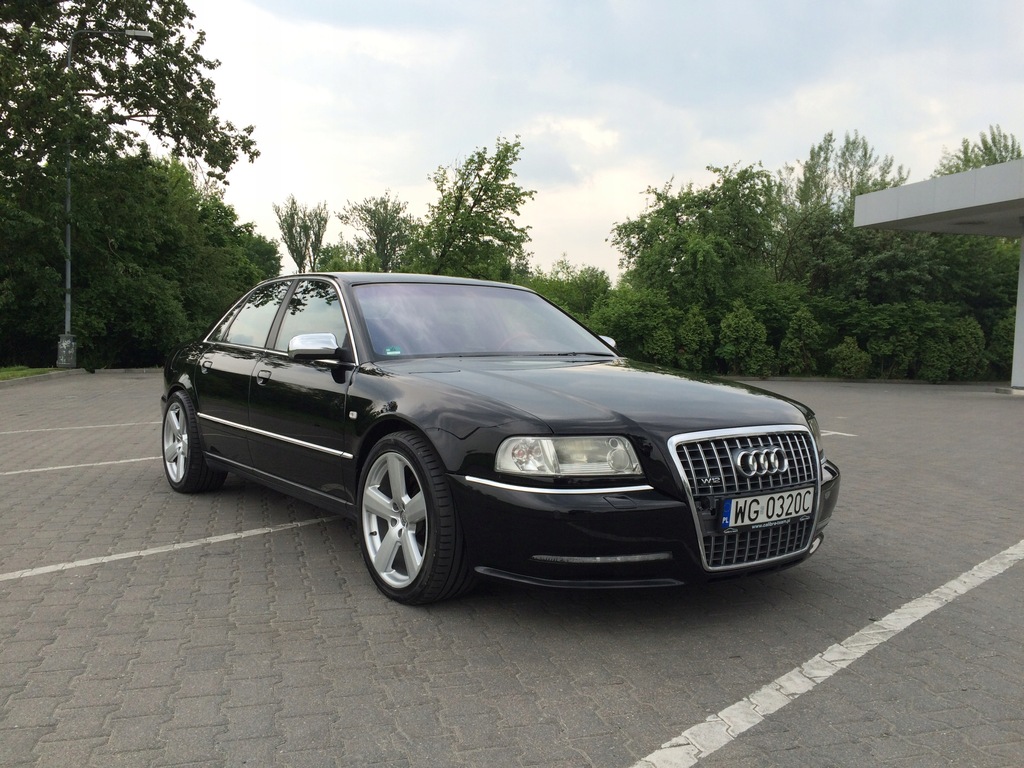 AUDI A8 6.0 W12