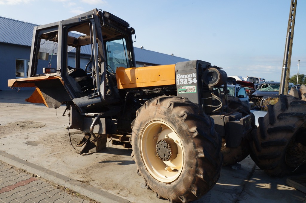 SILNIK TRAKTOR RENAULT R7932  MWM D226-6 133.54