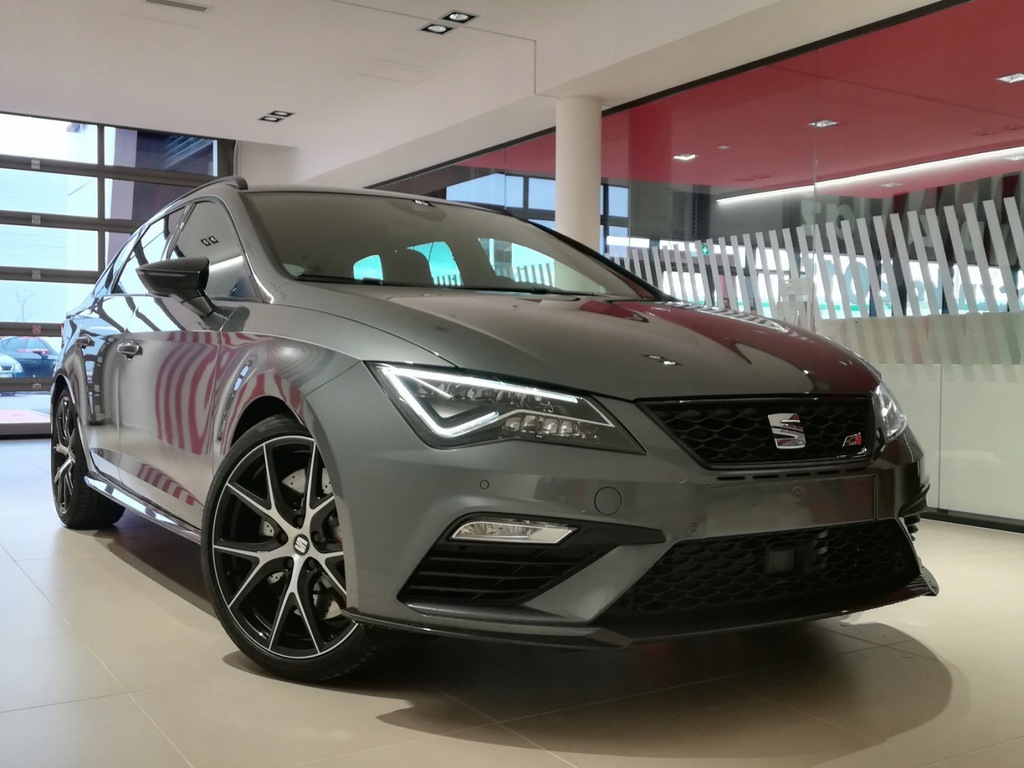 Seat Leon ST Cupra 370 Carbon 2.0 TSI 370