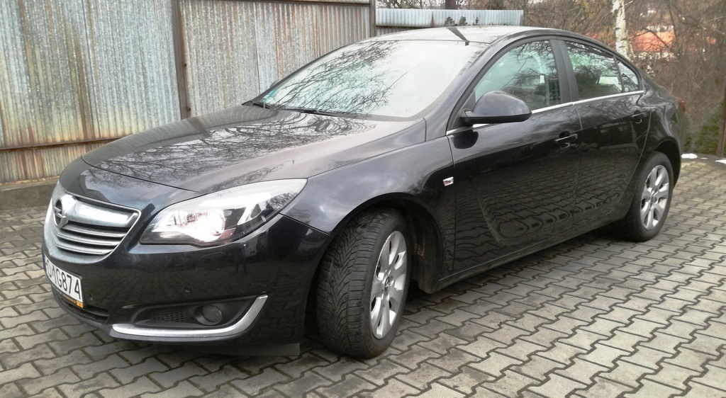 Opel insignia salon