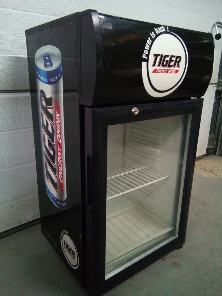 Lodówka chłodziarka Piwo napoje TIGER Red Bull