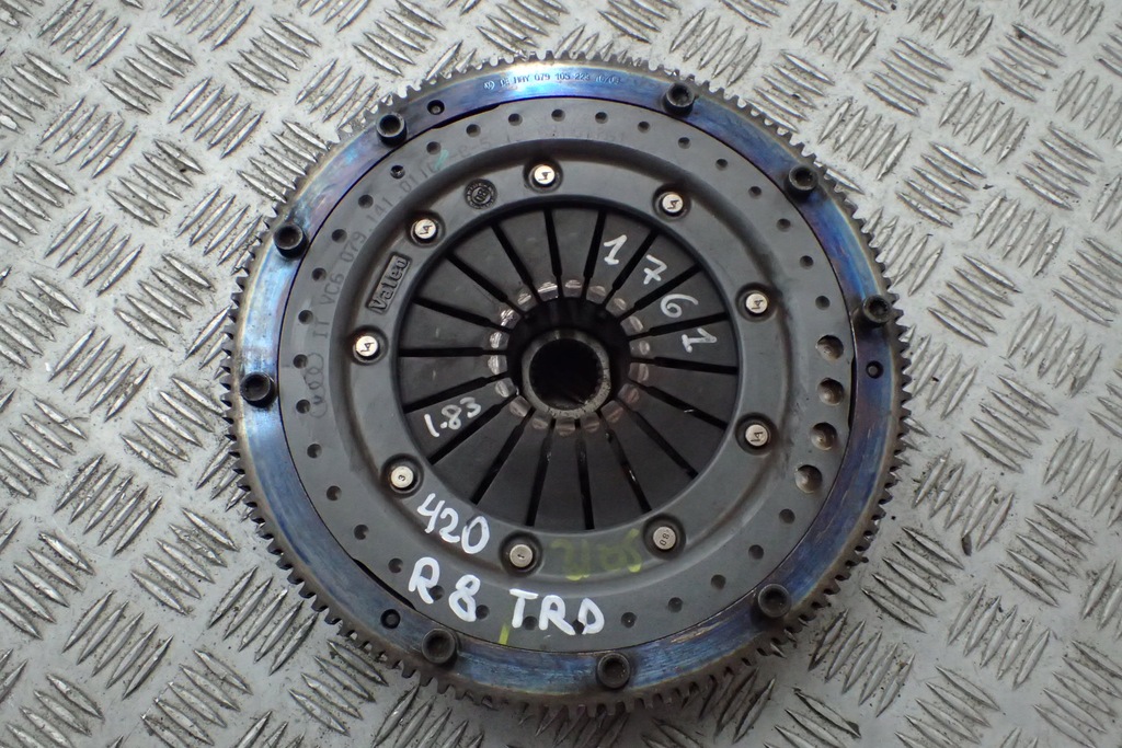 AUDI R8 420 4.2 FSi V8 SPRZĘGŁO 079141011C