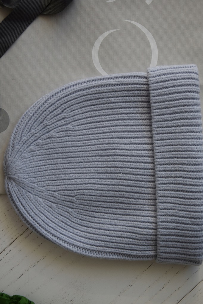 COS błękitna czapka prążki 100% wełna one size