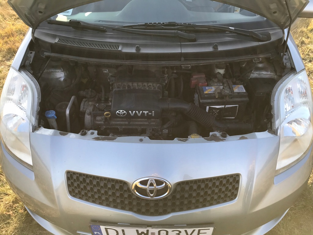 Toyota Yaris 1.3 benzyna 90KM keyless start / stop
