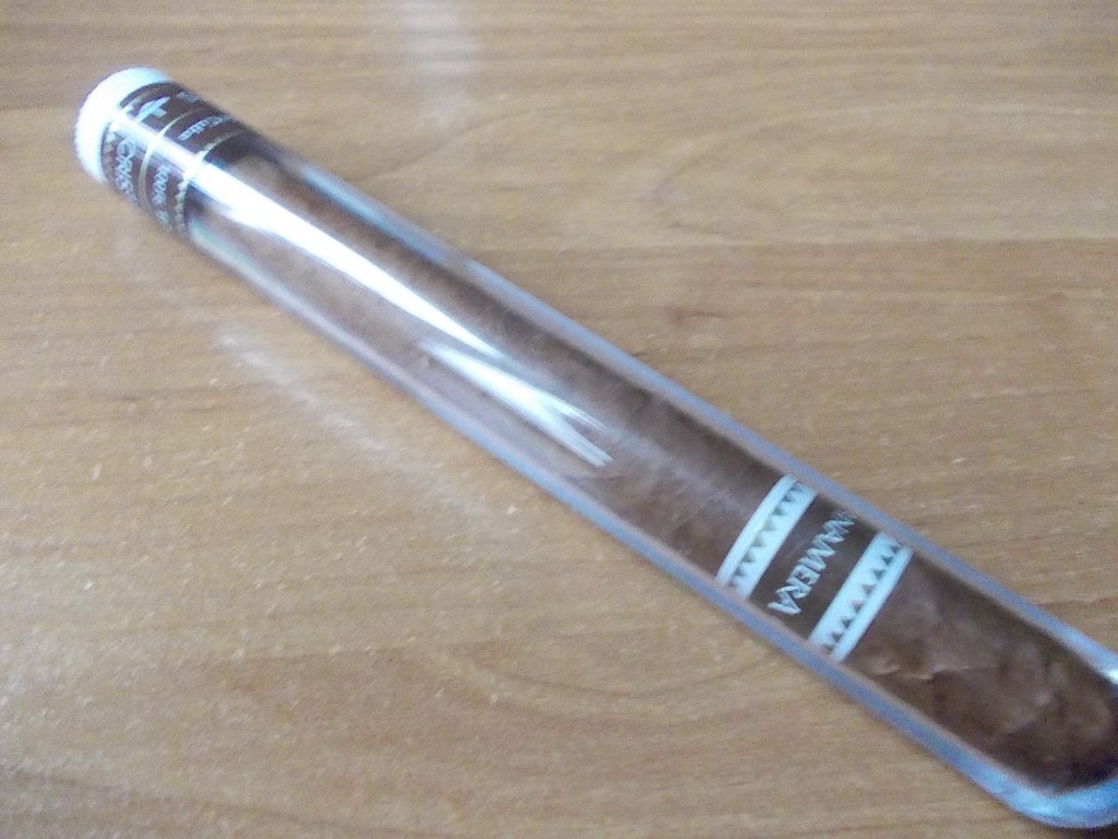 CYGARA GUANTANAMERA CRISTALES W TUBIE 10sztuk