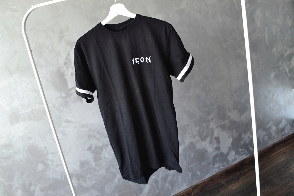 186. T-shirt ICON r. S DEYNN