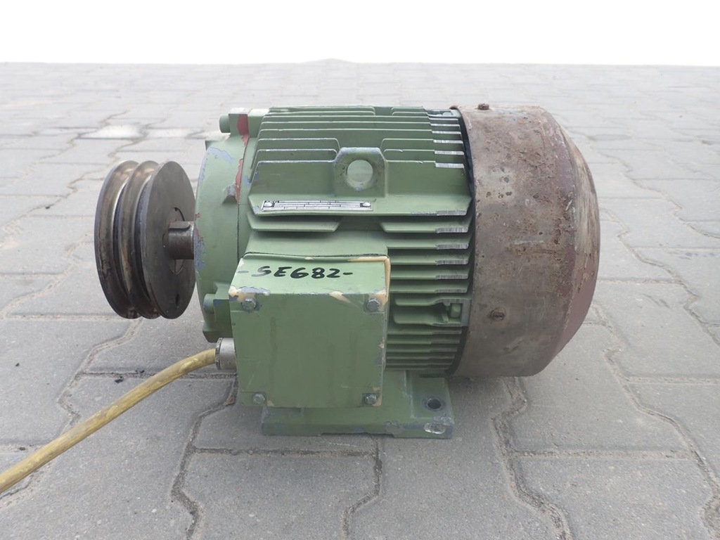 Silnik Elektryczny 5,5kW AEG 1440 obr/min AM132 SO