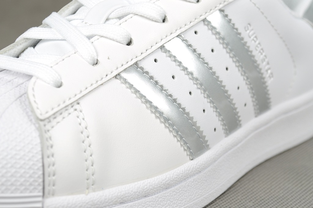 adidas aq3091 superstar