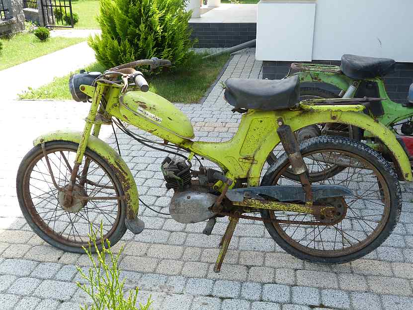 Motorowery KOMAR 3 sztuki + części 1200zł