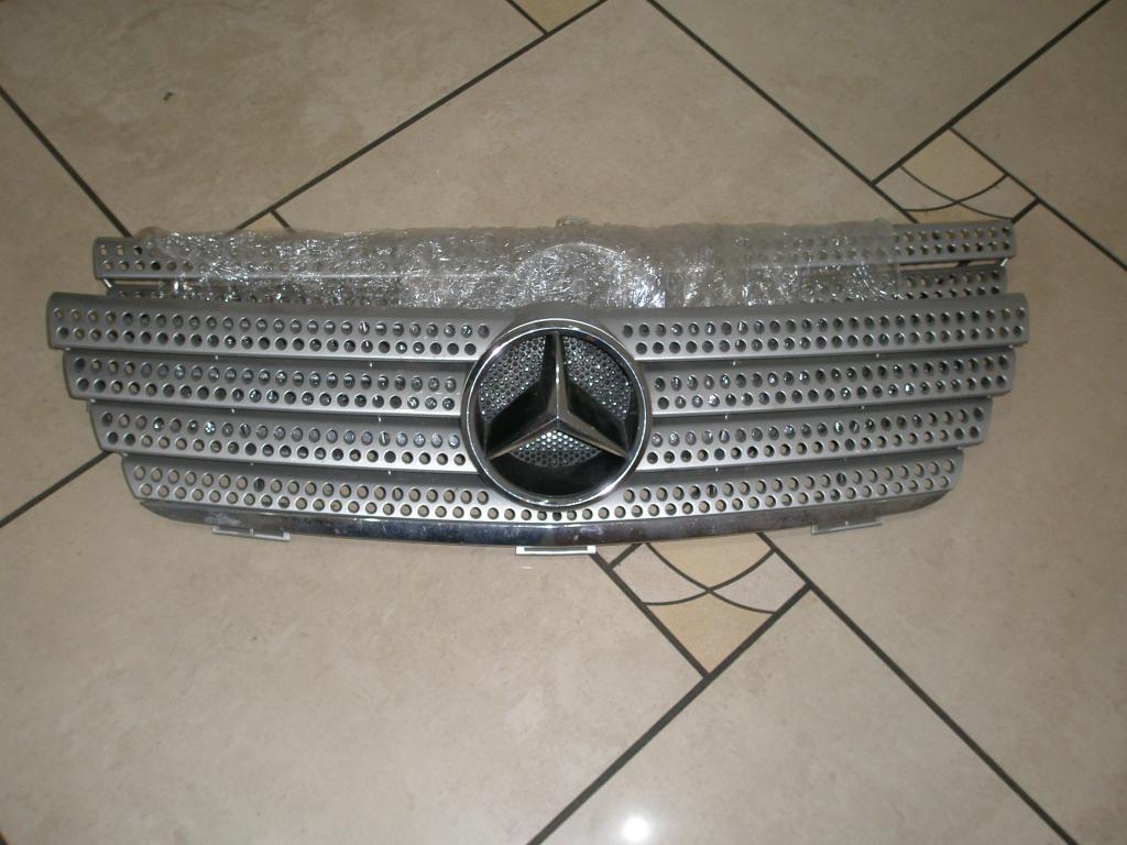 Mercedes C 203 Sport Coupe CL 203 grill atrapa bło