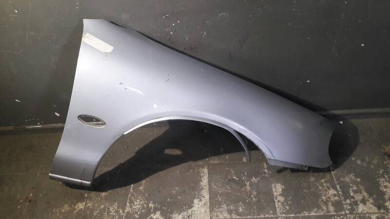 BLOTNIK PRAWY PRZOD FORD MONDEO MK2 SREBRNY