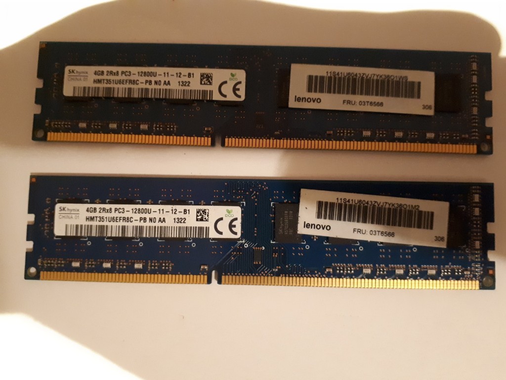 2 x 4GB DDR3 Hynix 1600Mhz