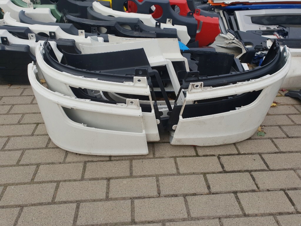 POSZYCIE ZDERZAKA SCANIA S