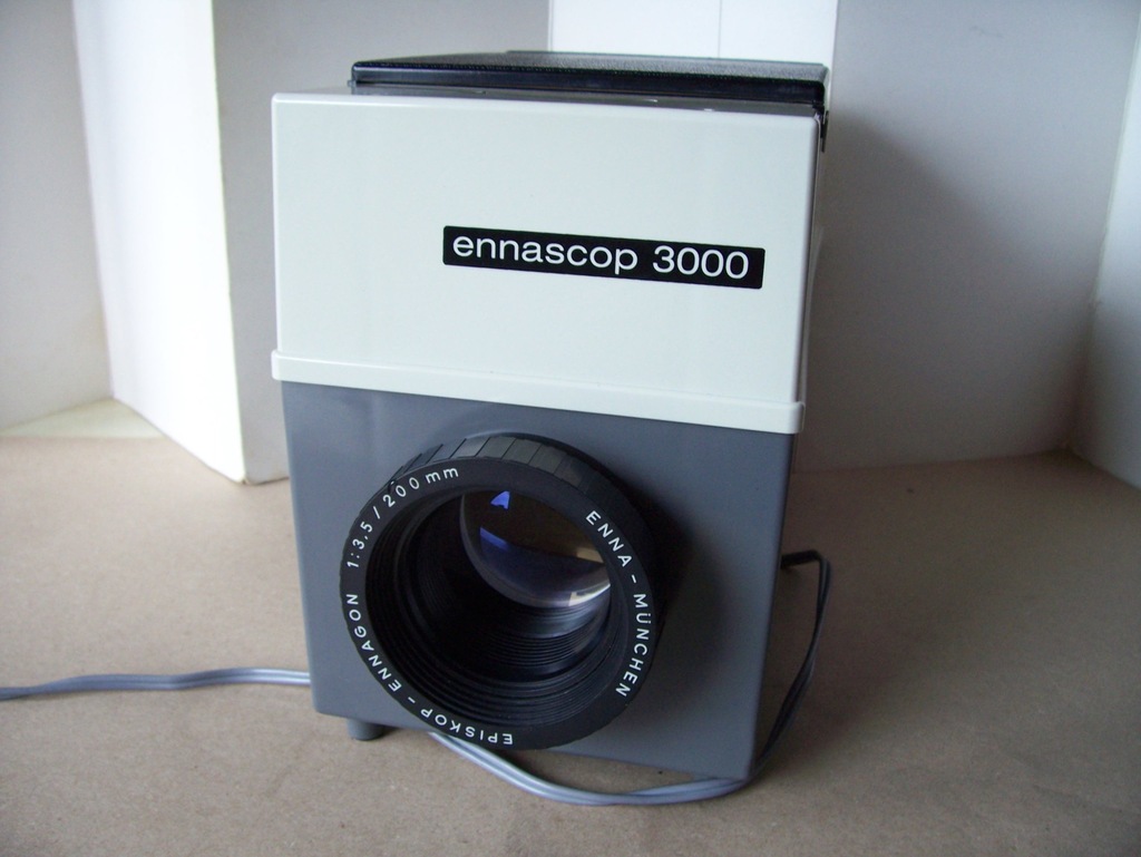 Ennascop 3000 -epidiaskop