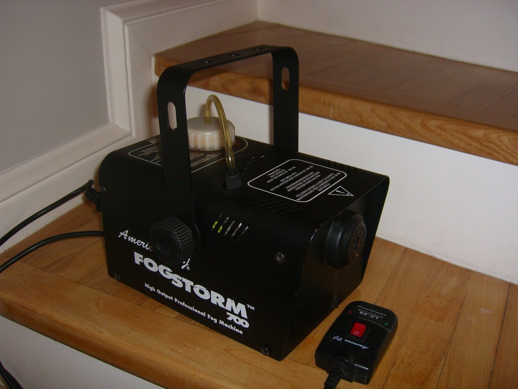 Wytwornica Dymu Adj Fog Storm 700 American DJ